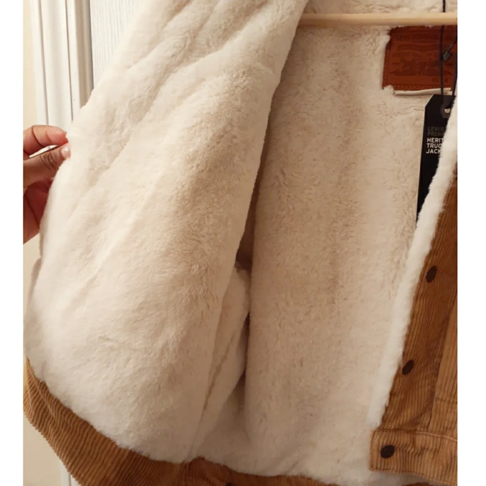 🎉HP!🎉 💎NWT Levi's Iced Coffee Corduroy Trucker Jacket - Picture 5 of 16